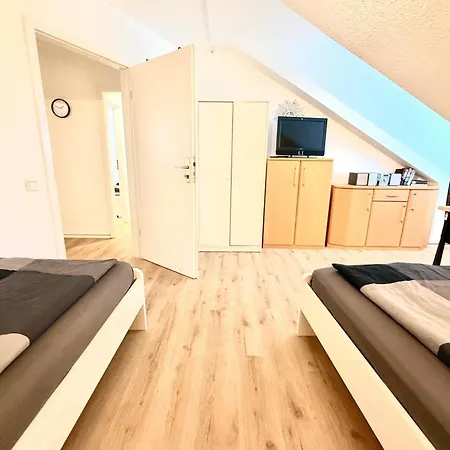 Grosszuegige 5-zimmer Fuer Bis Zu 10 Personen Apartmán